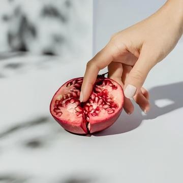 Masturbacija je lahko zdravilo za menstrualne simptome